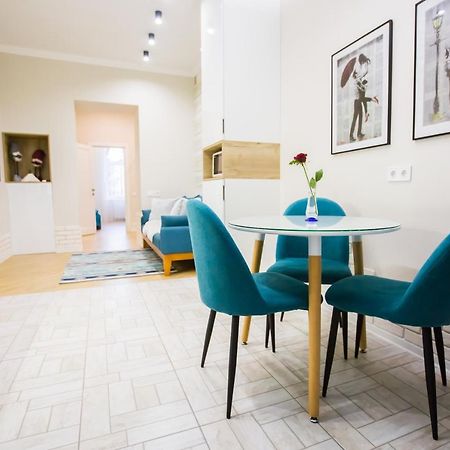 Apartment On Mosyazhna Street 4 Lwów Zewnętrze zdjęcie